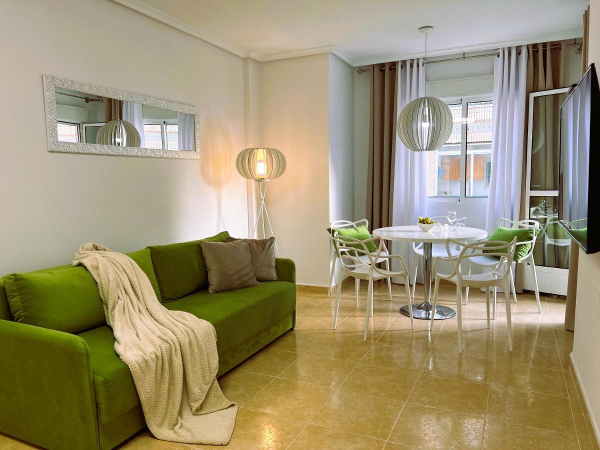 Holiday Suite Fragata Torrevieja Exteriér fotografie
