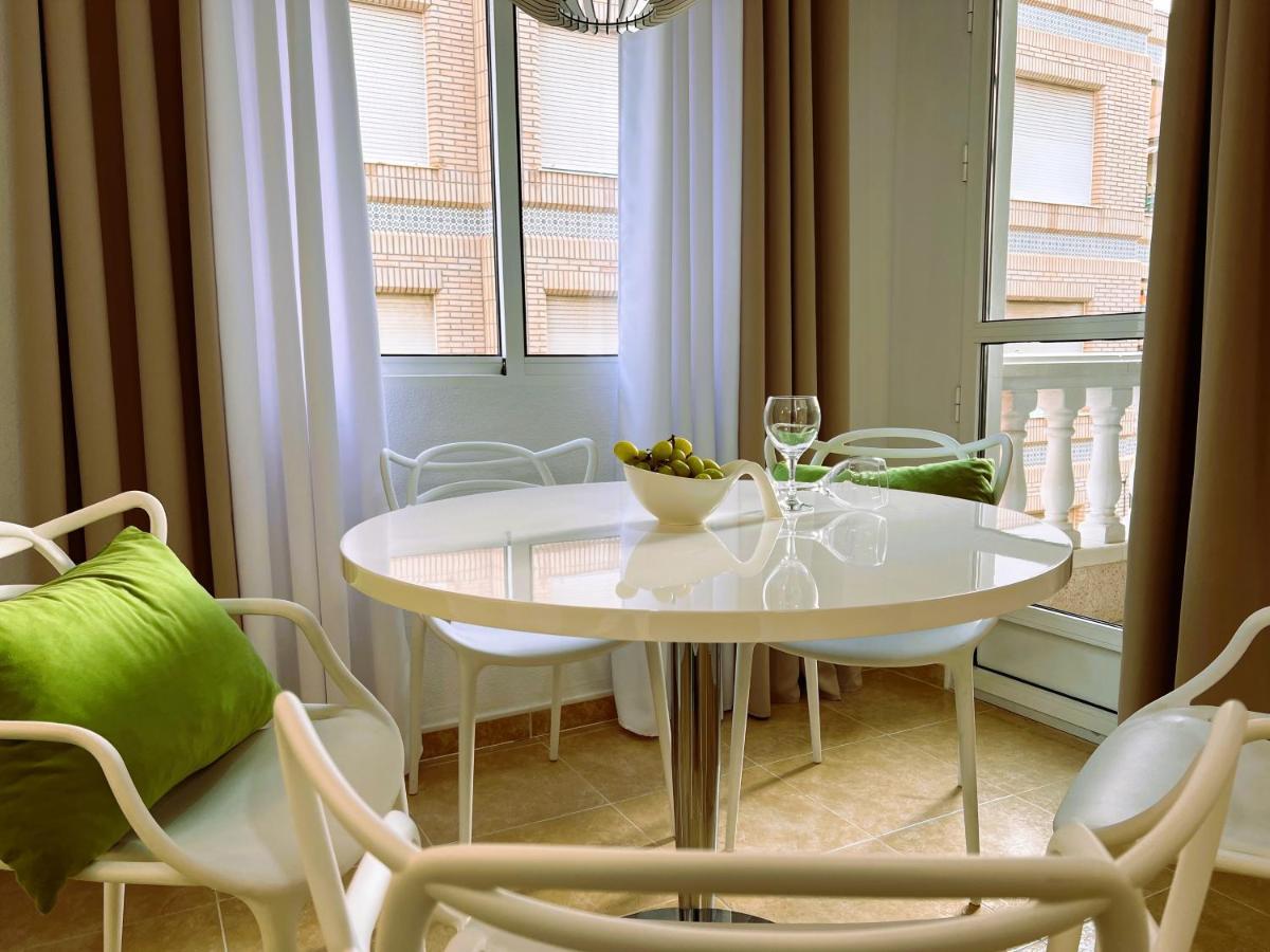Holiday Suite Fragata Torrevieja Exteriér fotografie