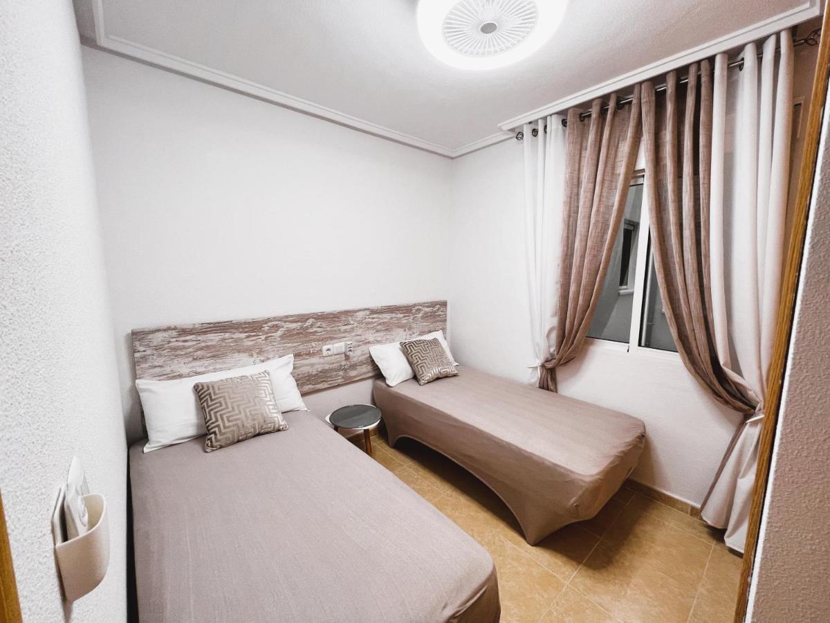 Holiday Suite Fragata Torrevieja Exteriér fotografie