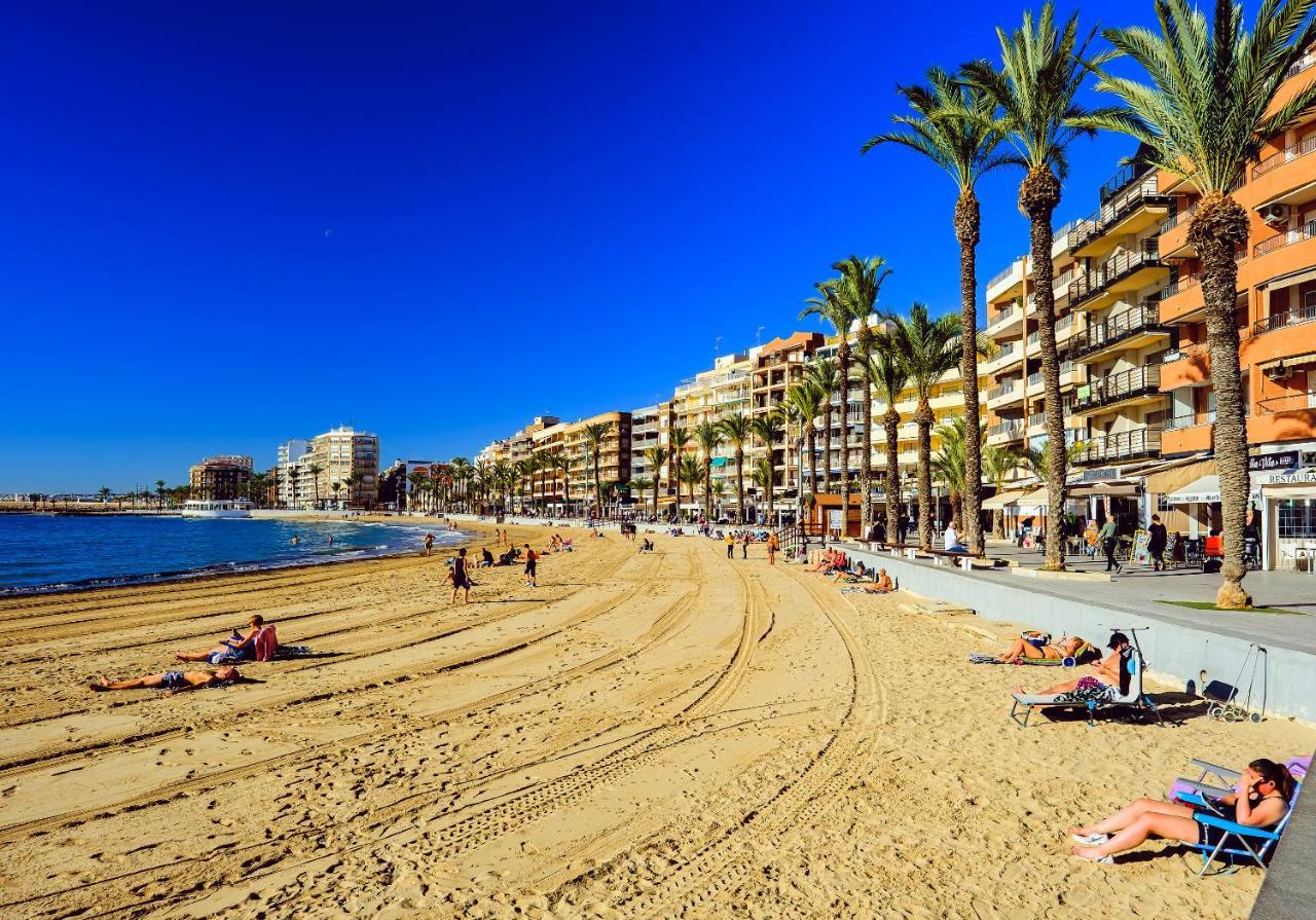 Holiday Suite Fragata Torrevieja Exteriér fotografie
