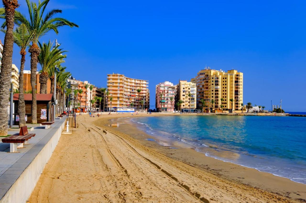 Holiday Suite Fragata Torrevieja Exteriér fotografie